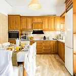 Cosy House Next To The Sea Апартаменты Парос